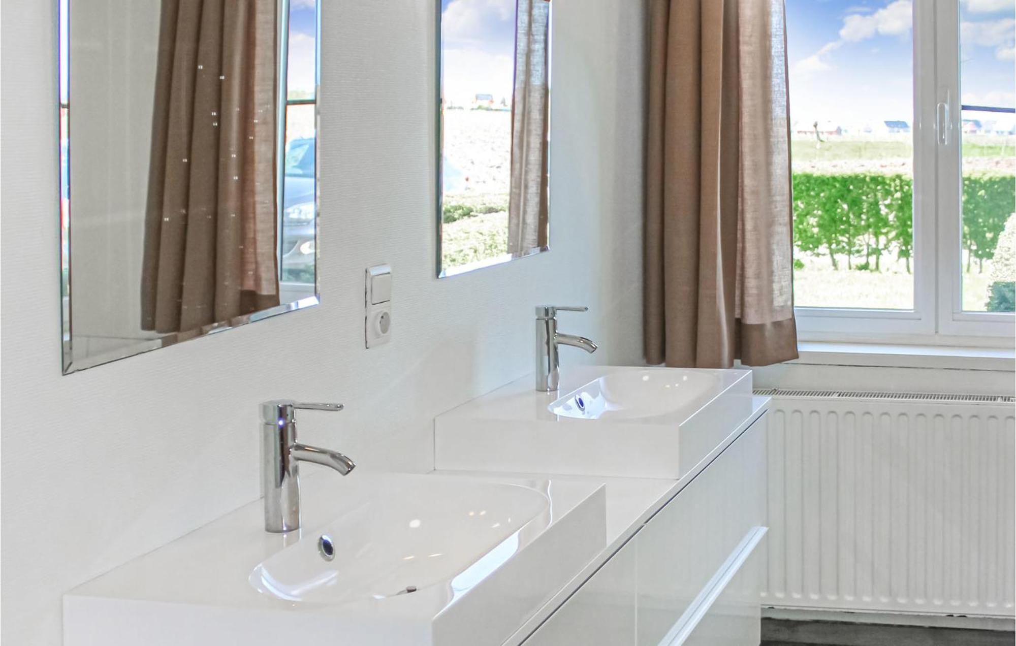Beautiful Home In Diksmuide With Wifi Exterior foto